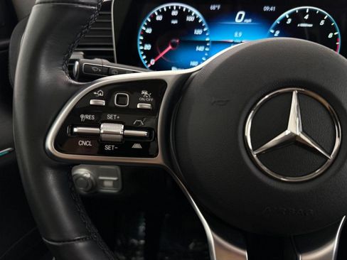 Used 2023 Mercedes-Benz GLS 450 4MATIC image 15