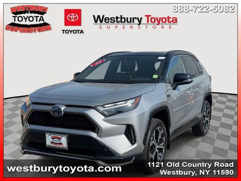 Used 2023 Toyota RAV4 XSE w/ Weather Package AWD/4WD image 5