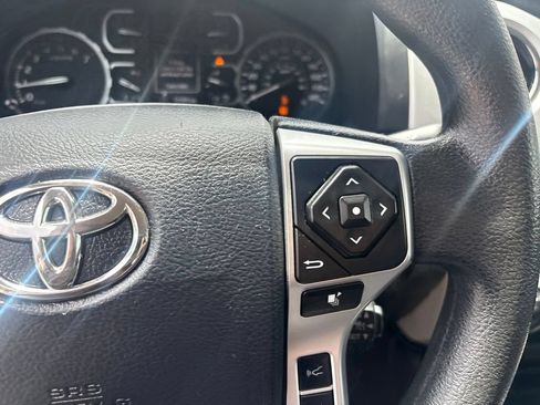 Used 2018 Toyota Tundra SR5 w/ SR5 Upgrade Package AWD/4WD image 17