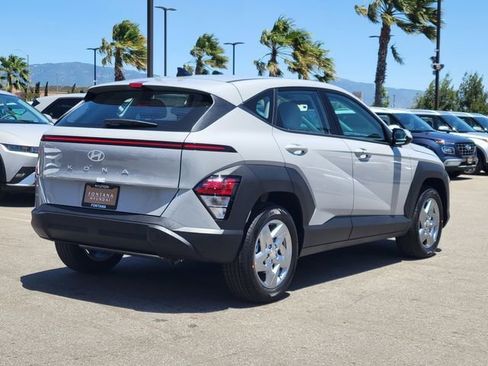 New 2026 Hyundai Kona SE FWD image 4