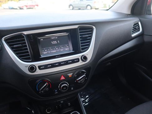 Used 2021 Hyundai Accent SE image 50