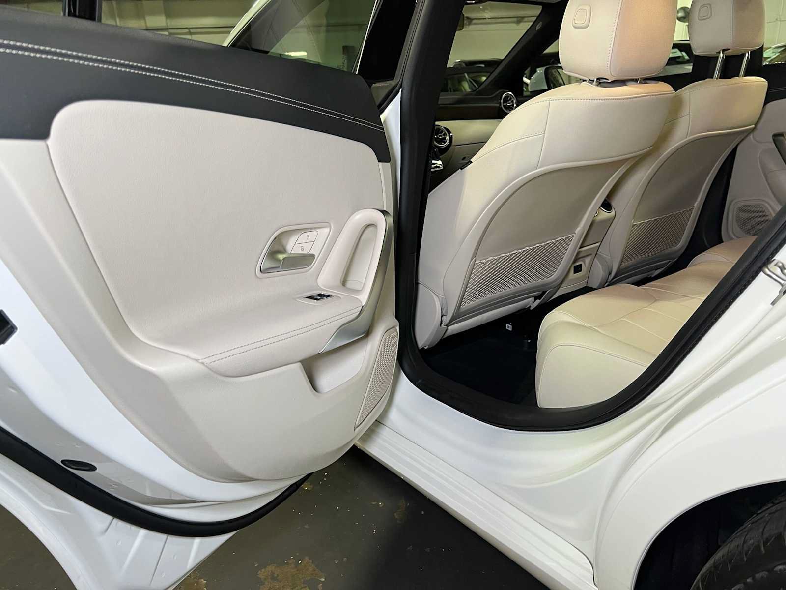 Certified 2023 Mercedes-Benz CLA 250 4MATIC image 17