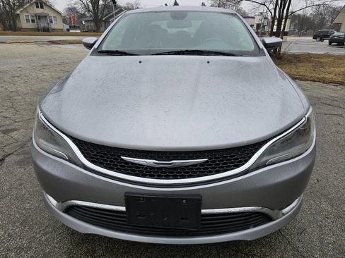 Used 2015 Chrysler 200 Limited image 2