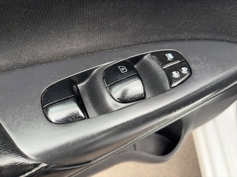 Used 2016 Nissan Sentra S FWD image 13