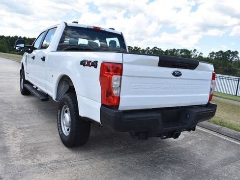 Used 2022 Ford F250 XL w/ Power Equipment Group AWD/4WD image 4
