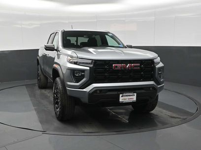 New 2026 GMC Canyon Elevation w/ Convenience Package