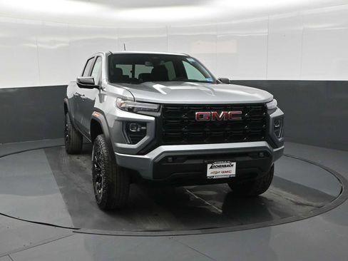 New 2026 GMC Canyon Elevation w/ Convenience Package image 3