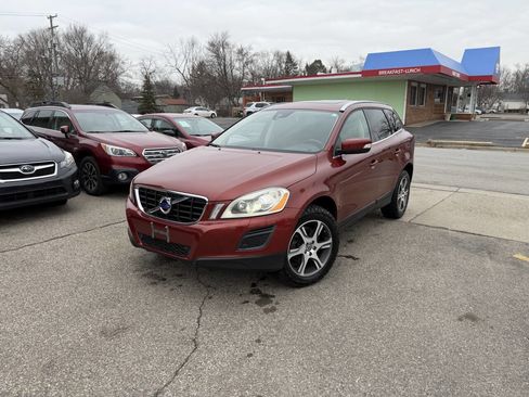 Used 2013 Volvo XC60 T6 image 2