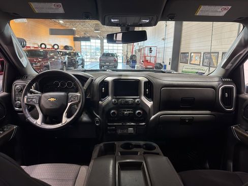 Used 2021 Chevrolet Silverado 2500 LT w/ Convenience Package image 13