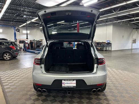 Used 2017 Porsche Macan S w/ Premium Package Plus AWD/4WD image 11