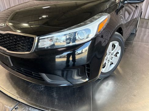 Used 2017 Kia Forte LX FWD image 9