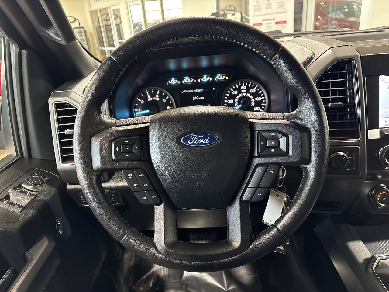Used 2020 Ford F150 XLT w/ Equipment Group 302A Luxury AWD/4WD image 14