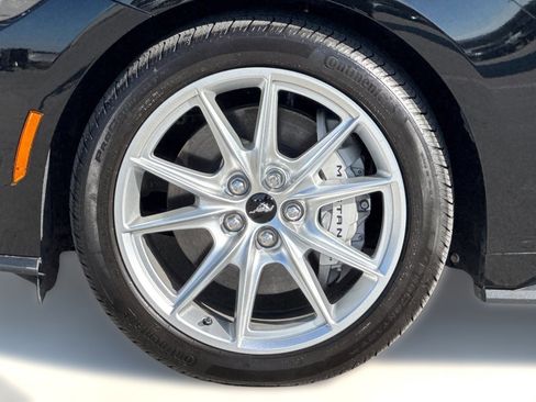 Used 2024 Ford Mustang GT Premium image 10