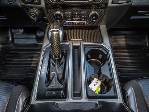Used 2019 Ford F150 Raptor w/ Equipment Group 802A Luxury AWD/4WD image 34