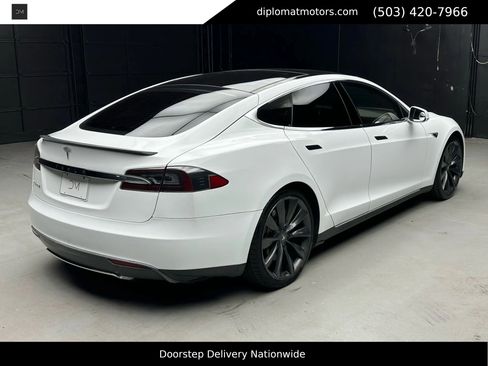 Used 2013 Tesla Model S Performance image 7