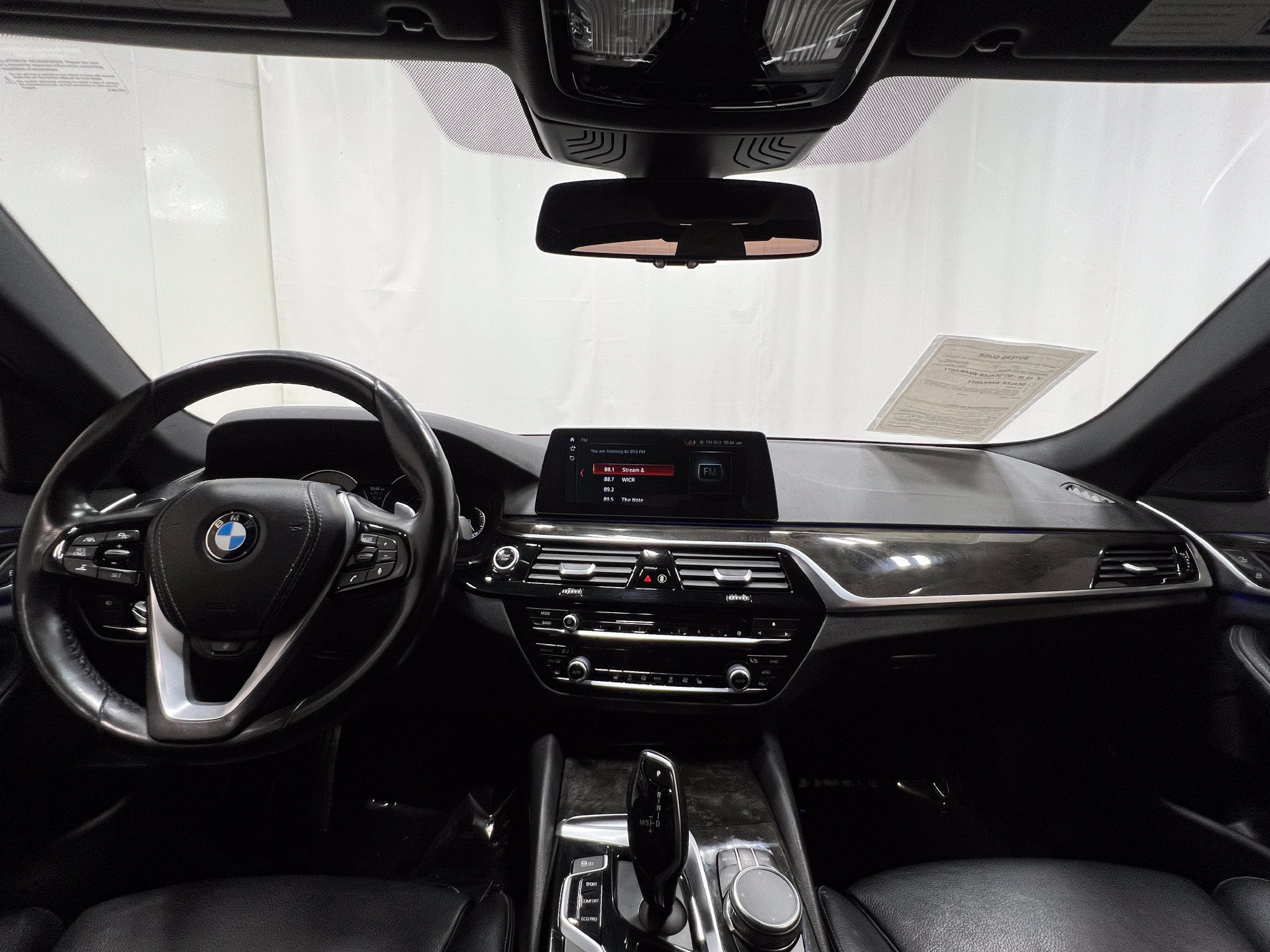 Used 2018 BMW 530e xDrive AWD/4WD image 19