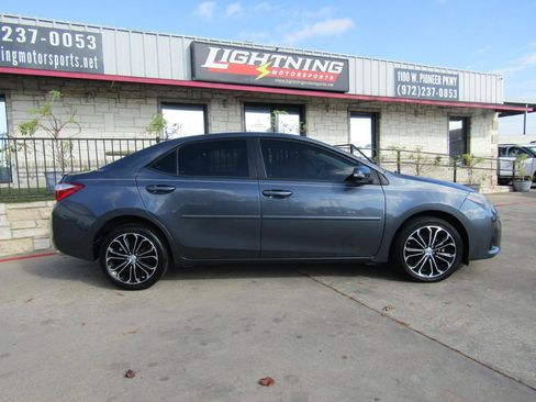 Used 2016 Toyota Corolla image 5