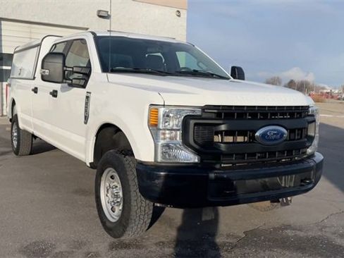 Used 2022 Ford F250 XL w/ Power Equipment Group image 4