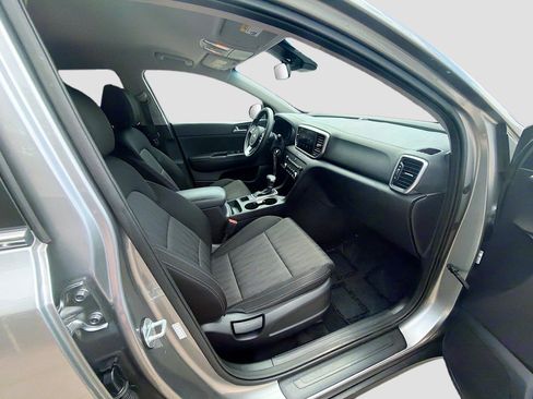 Used 2022 Kia Sportage LX FWD image 31