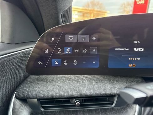 Used 2023 Lucid Air Pure image 44