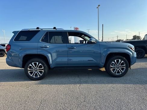 Used 2026 Toyota 4Runner Limited AWD/4WD image 7