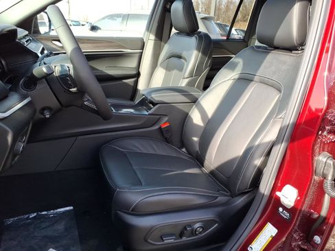 New 2026 Jeep Grand Cherokee Limited Reserve image 5