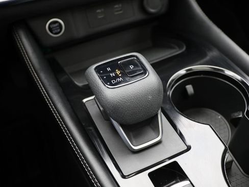 Used 2023 Nissan Rogue SL w/ SL Premium Package image 24