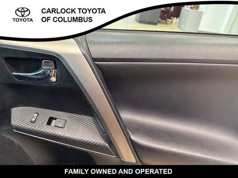 Used 2014 Toyota RAV4 Limited image 19