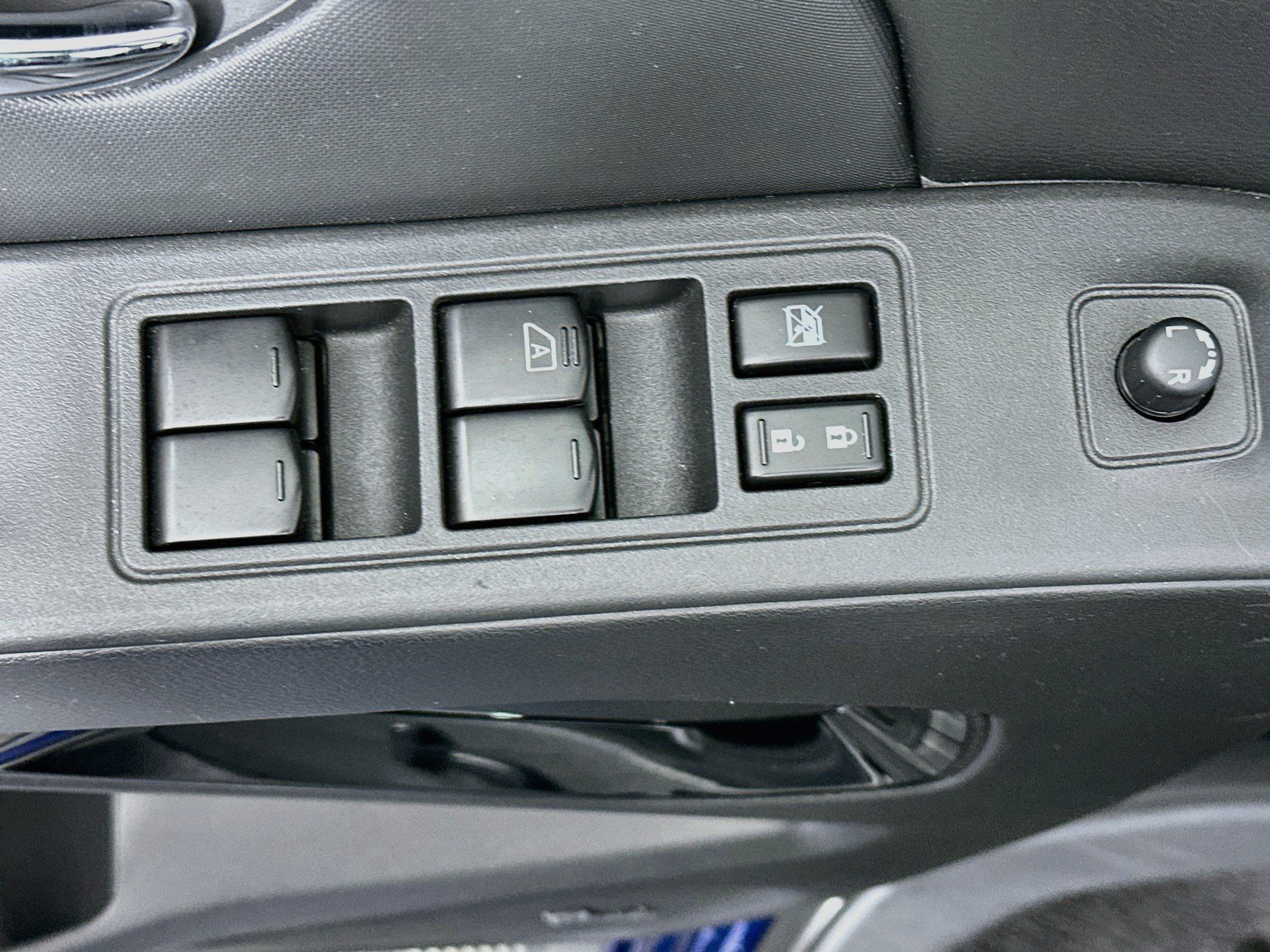 Used 2022 Nissan Frontier Pro-X w/ Pro-X Premium Package RWD image 15