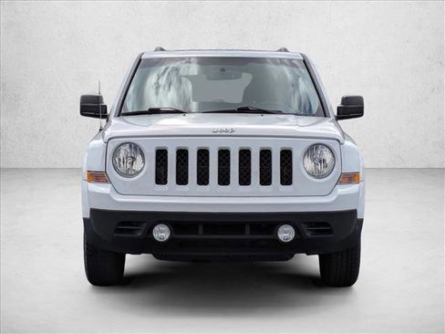 Used 2016 Jeep Patriot Sport w/ Power Value Group FWD image 2