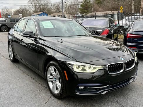 Used 2018 BMW 330i xDrive Sedan w/ Convenience Package image 3