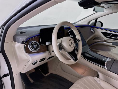 Used 2023 Mercedes-Benz EQS 450+ Sedan image 10