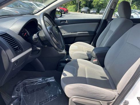 Used 2010 Nissan Sentra 2.0 S w/ Convenience Pkg FWD image 10