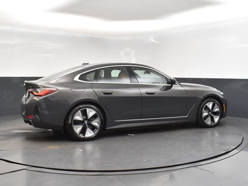 Used 2025 BMW i4 eDrive40 w/ Premium Package RWD image 8