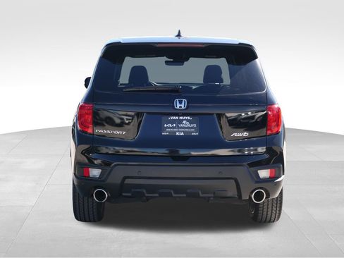 Used 2023 Honda Passport EX-L image 5