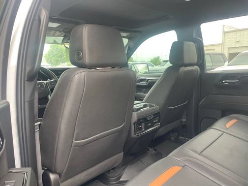 Used 2024 GMC Sierra 1500 AT4 w/ Technology Package AWD/4WD image 22