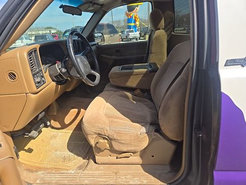 Used 2000 Chevrolet Silverado 1500 LS image 11