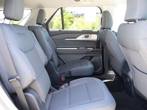 New 2026 Ford Explorer Active AWD/4WD image 13