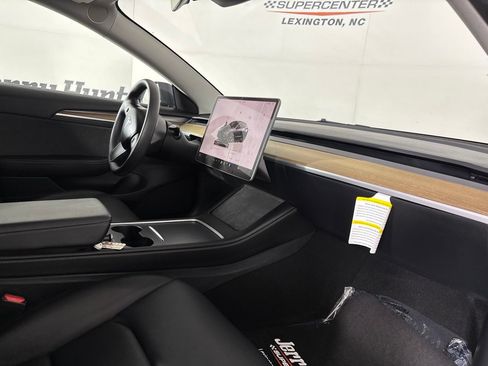 Used 2023 Tesla Model 3 Standard Range RWD image 22