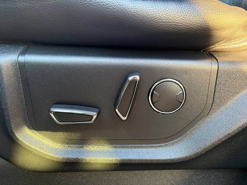 Used 2019 Ford Expedition Max Limited image 22