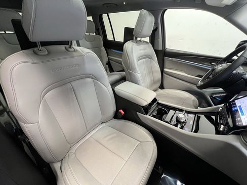 Used 2023 Jeep Grand Cherokee L Overland w/ Rear Seat Video Group I image 12