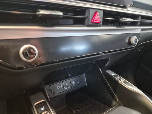 Used 2025 Kia Sorento EX AWD/4WD image 22