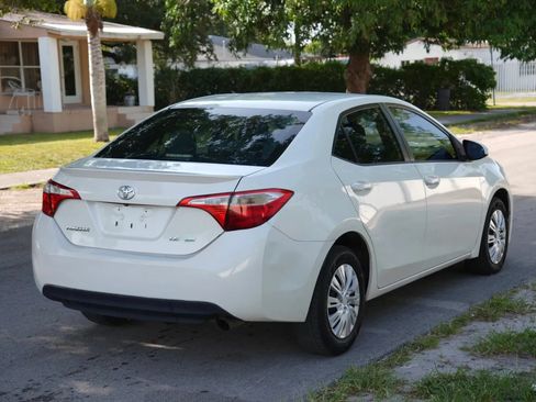 Used 2014 Toyota Corolla LE FWD image 6