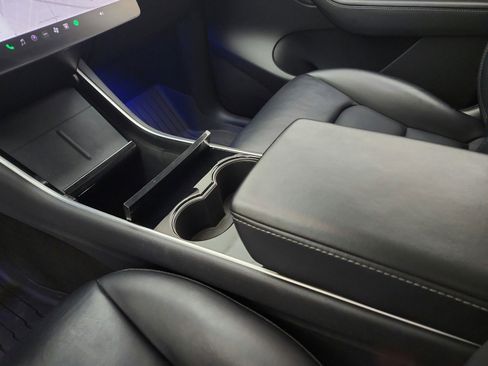 Used 2020 Tesla Model Y Long Range image 13