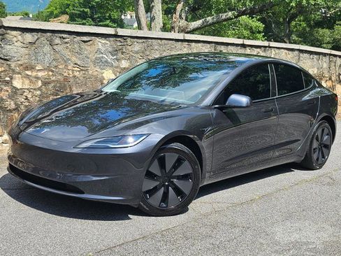 Used 2024 Tesla Model 3 RWD image 2
