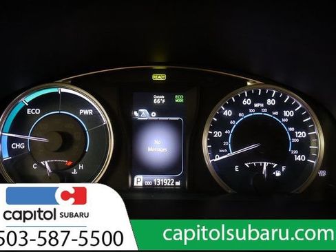 Used 2017 Toyota Camry XLE w/ Moonroof Package FWD image 19
