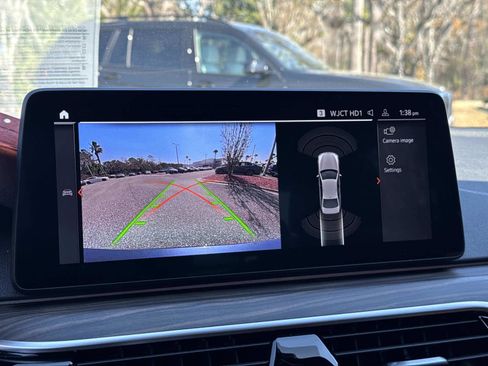 Used 2023 BMW 530i w/ Convenience Package image 28