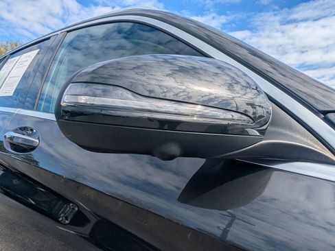 Certified 2021 Mercedes-Benz GLC 300 4MATIC image 11