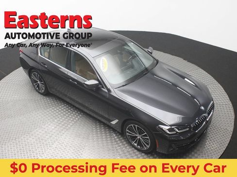 Used 2023 BMW 530i w/ Convenience Package RWD image 3