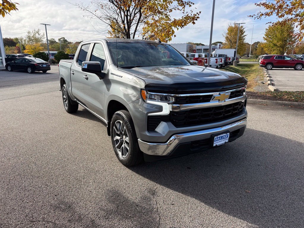 Used 2023 Chevrolet Silverado 1500 LT AWD/4WD image 7